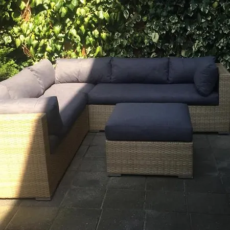 Cozy In Residential Gasthuis