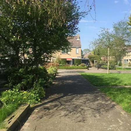 Cozy In Residential - Free Parking Alkmaar