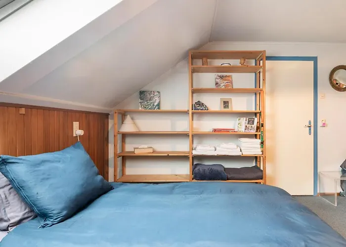 Gasthuis Cozy In Residential 4*