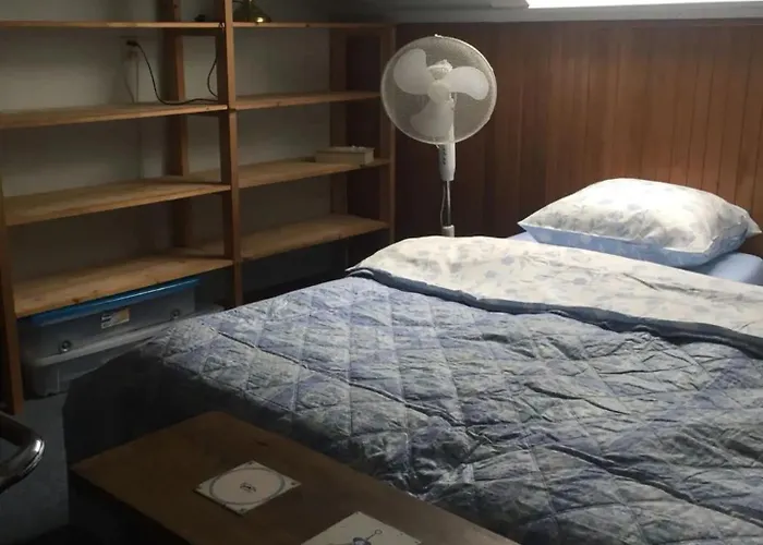 Cozy In Residential Gasthuis